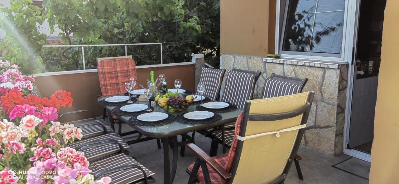 Villa Kuca Za Odmor Vista Mare Marinici  Esterno foto